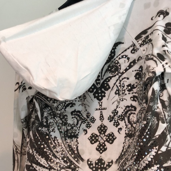 Hot Tees Long Sleeve bedazzled hooded long sleeve patterned shirt women’s small - Picture 6 of 7